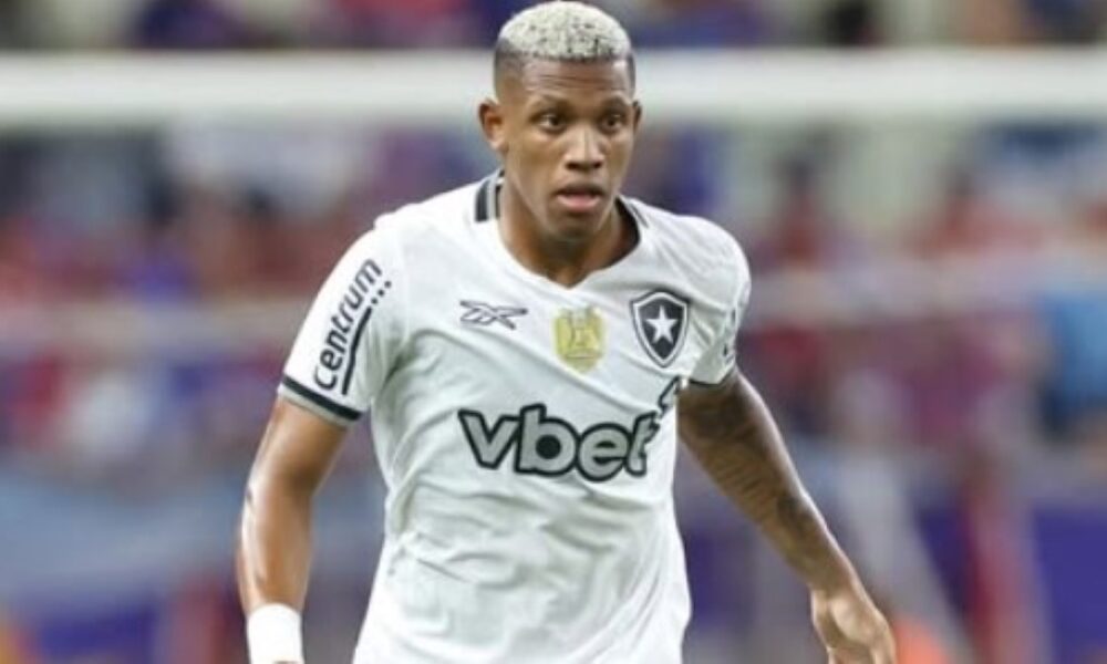 Danilo joga hoje? Onde asssitir ao vivo LDU x Botafogo na Libertadores: escalações e destaques