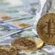 Dólar e Bitcoin