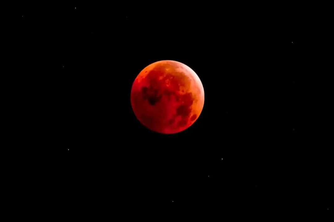 Eclipse Lunar