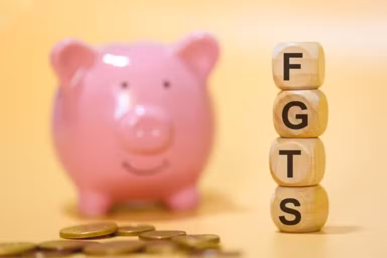 FGTS, moedas, poupança