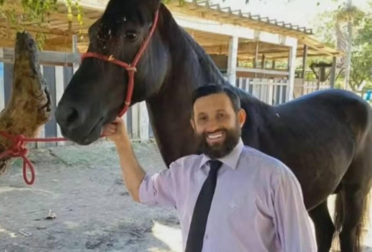 Carros alugados com verba da Alerj são usados em fazenda de deputado no RJ