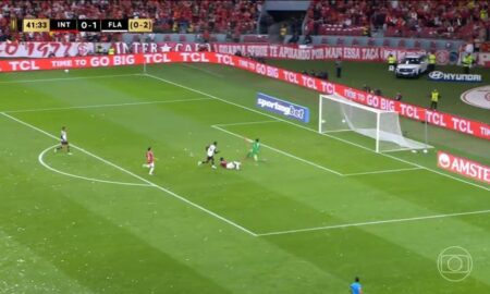 Golaço do bruno henrique impedido
