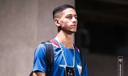 Gustavo Mancha em Fortaleza x Atlético Bucaramanga