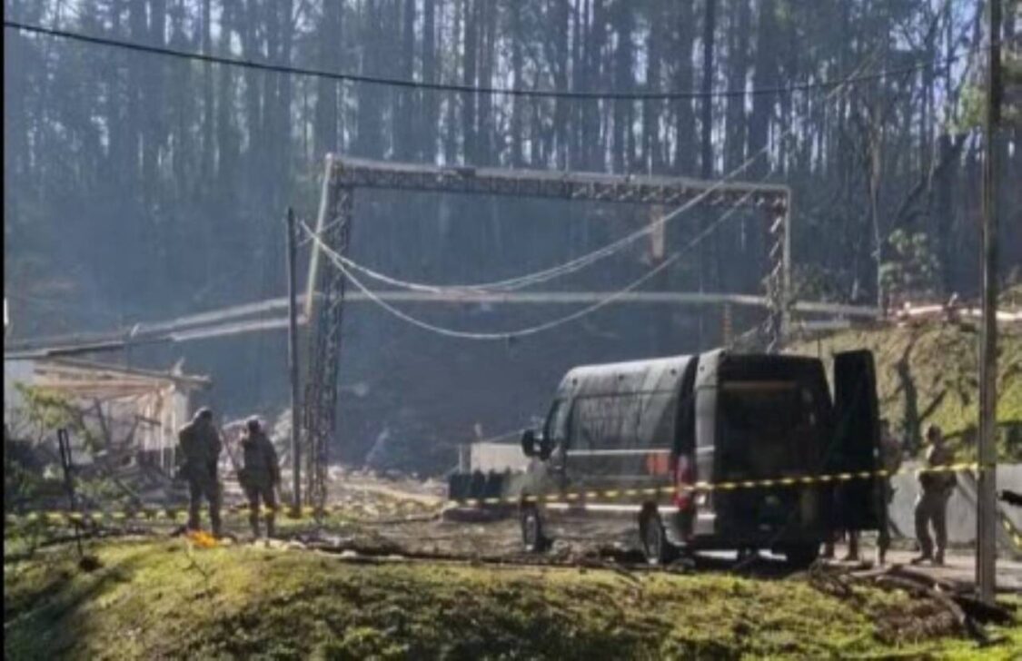 Imagens internas da empresa Enaex...