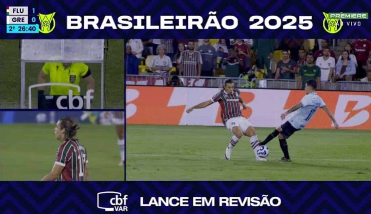 Juiz no var penalti para o fluminense