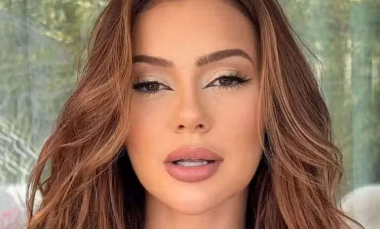 Mirela Janis instagram