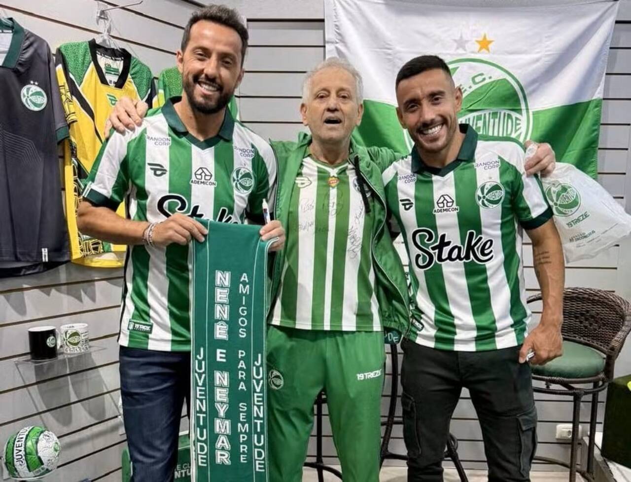 Amigos em campo: Nenê e Neymar se enfrentam no duelo Santos x Juventude pelo Brasileirão