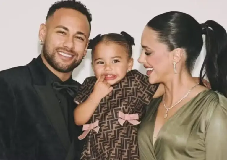 Neymar com Bruna Biancardi e a filha Mavie