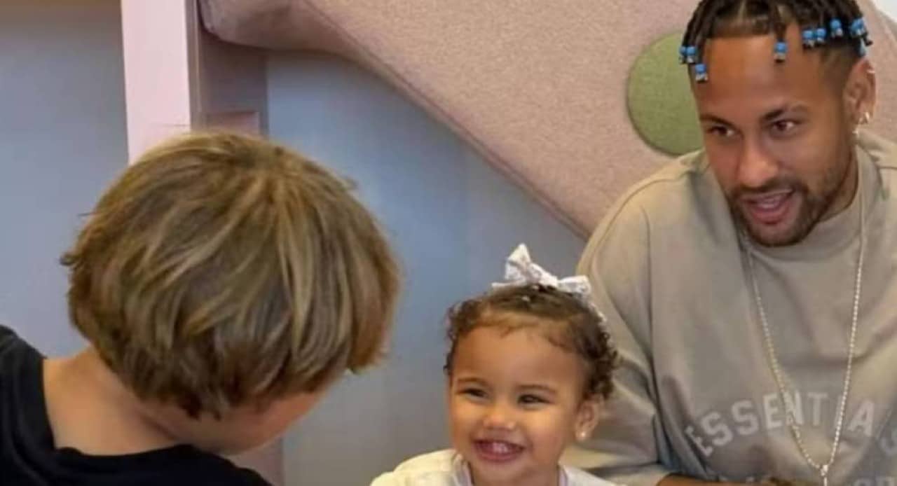 Neymar e filhos