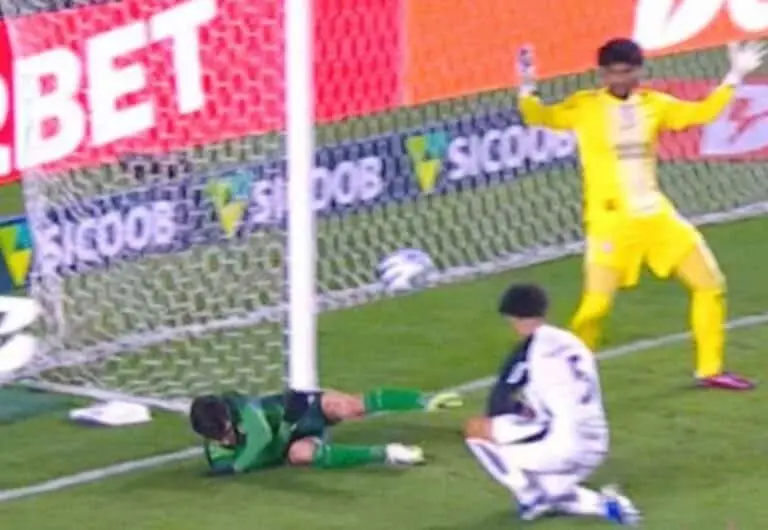 Gol de Taliari define primeiro tempo entre Juventude e Corinthians