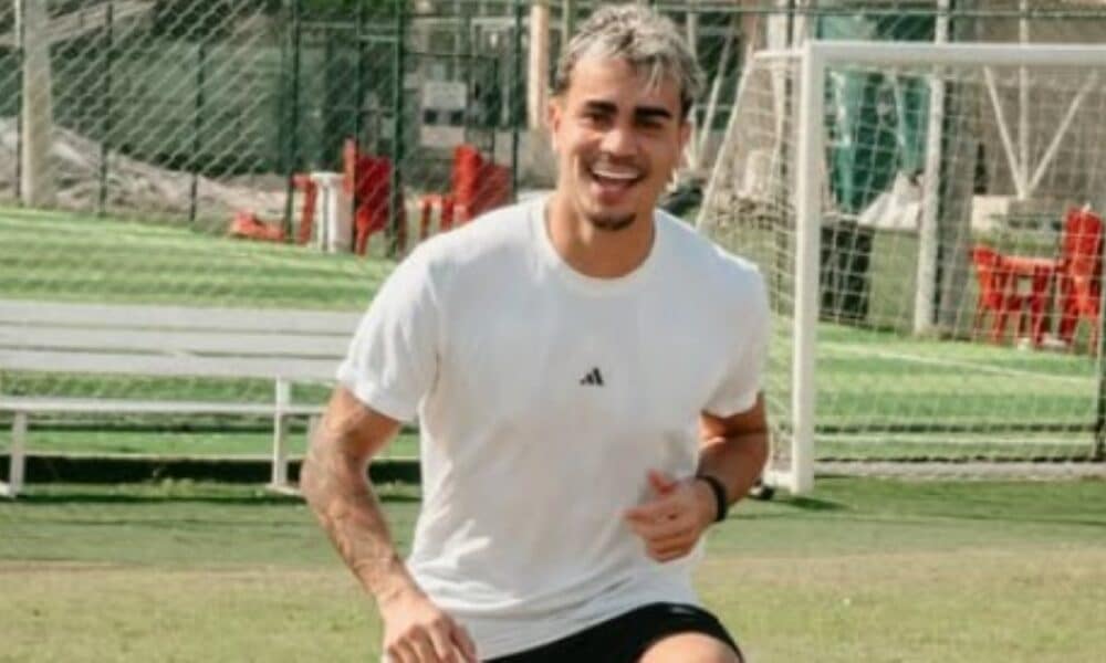 Reinier desembarca em BH e revela conversa com Hulk para fechar com Atlético-MG