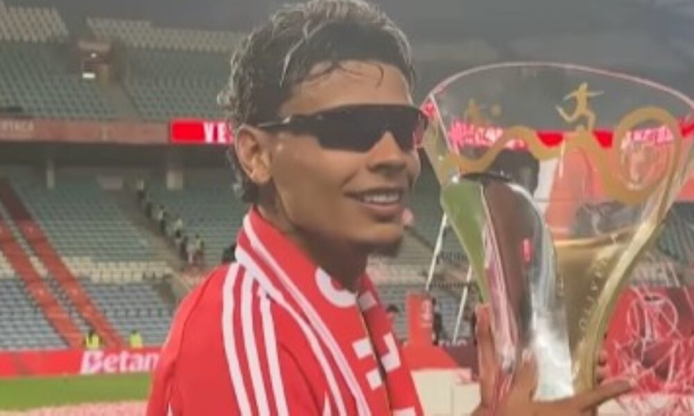 Richard Ríos brilha em estreia e leva Benfica ao título da Supertaça