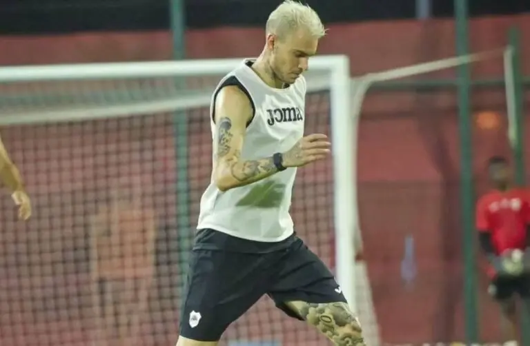Róger Guedes no Al Rayyan