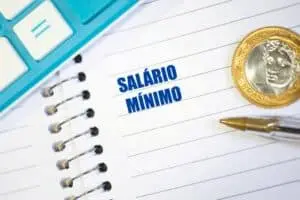 Salário mínimo em 2027: projeção de R$ 1.717 impacta benefícios sociais