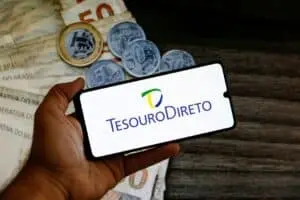 Rendimento de títulos prefixados do Tesouro Direto dispara e se aproxima dos 15% ao ano