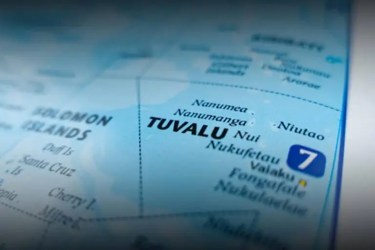 Tuvalu enfrenta o mar: 11 mil buscam futuro diante de ilhas que afundam no Pacífico
