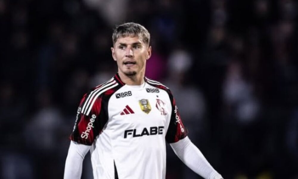 Varela confirma renovação iminente com Flamengo após Mundial de Clubes