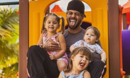 Ze Felipe com os Filhos