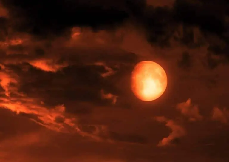 blood moon