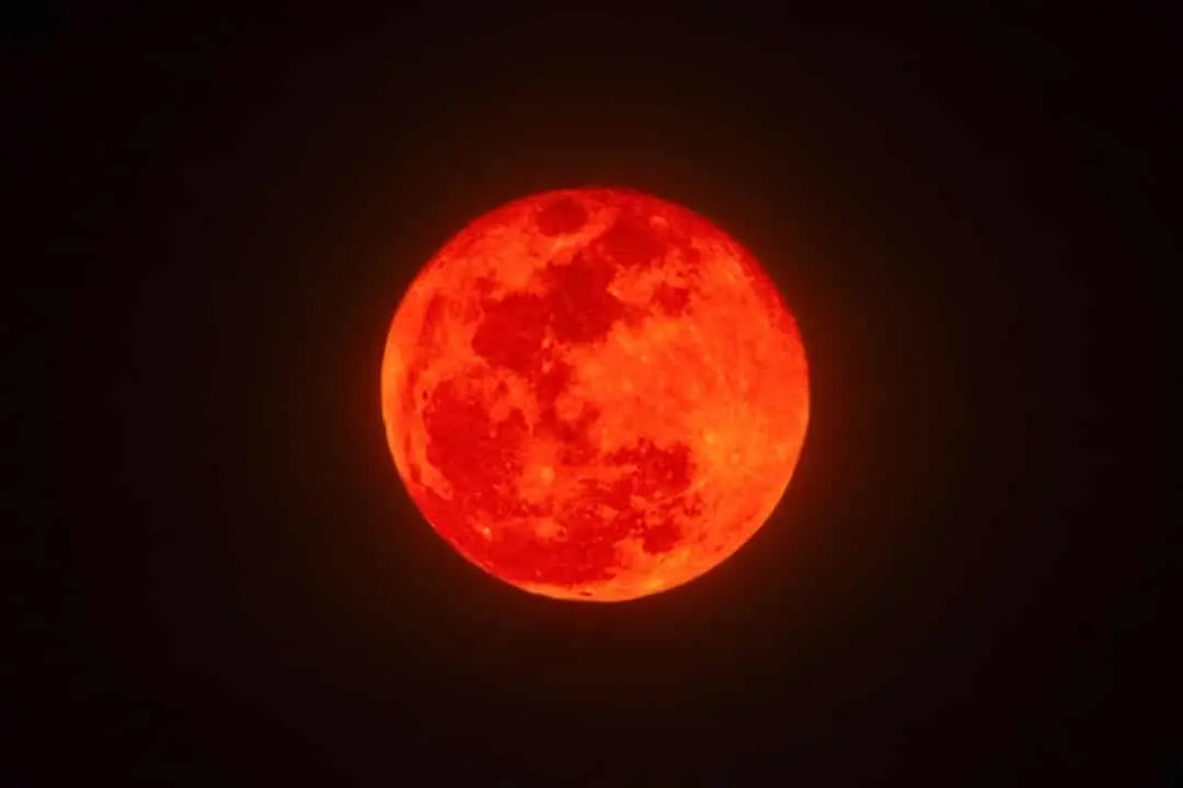 blood moon