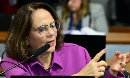 Senadora Damares Alves revela câncer e cirurgia em discurso no Senado