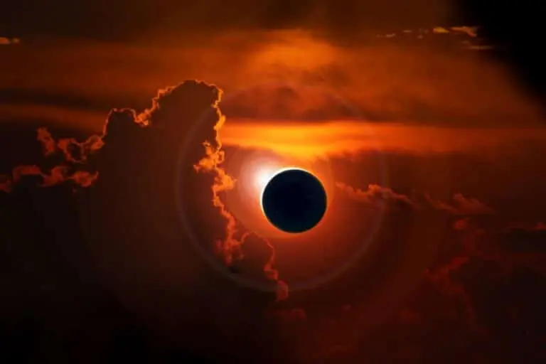 Eclipse solar total