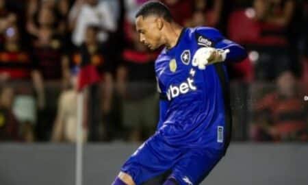 goleiro John