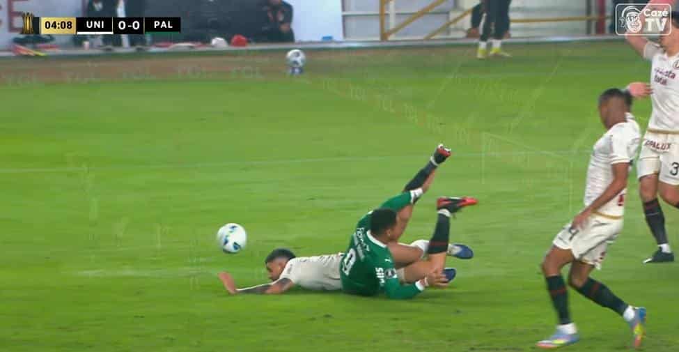penalti vitor roque