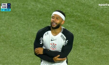 quase gol depay