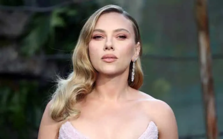 scarlett Johansson