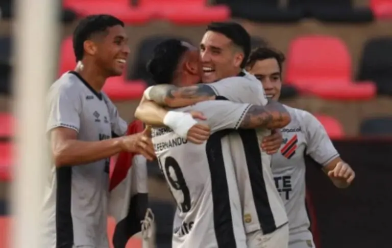 Palpites Corinthians x Athletico-PR na Copa do Brasil com onde assistir ao vivo, escalações prováveis e todos os detalhes