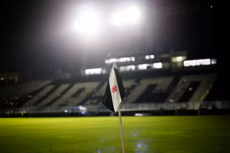 Bandeira do Vasco em São Januário