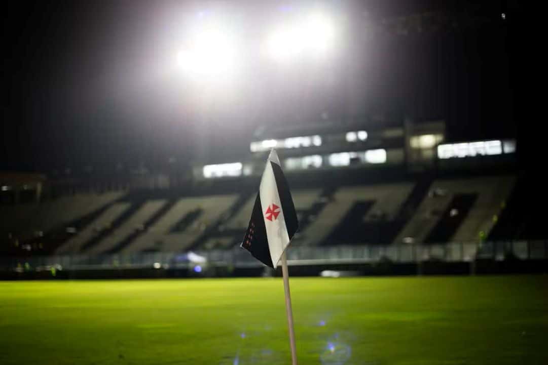 Bandeira do Vasco em São Januário