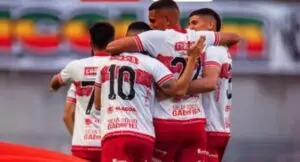 Onde assistir CRB x Vila Nova ao vivo na Série B 2025: horário, prováveis times e histórico