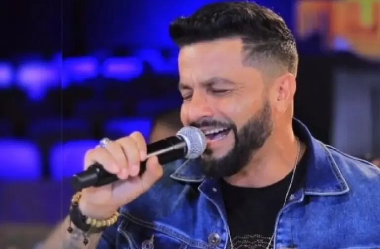 Cantor Yuri Ramirez