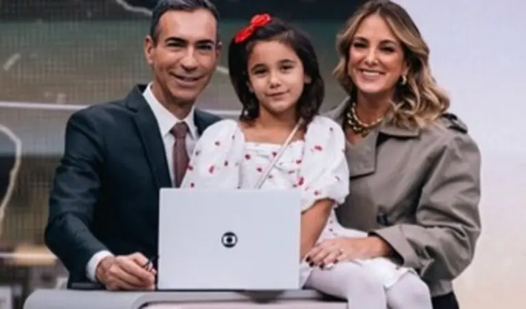César Tralli ensina filha Manuella e Ticiane