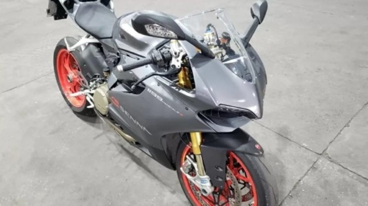 Ducati 1199 Panigale S Senna