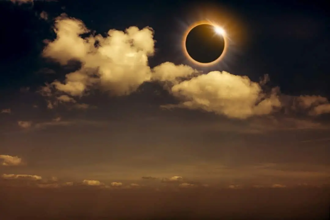 Eclipse solar