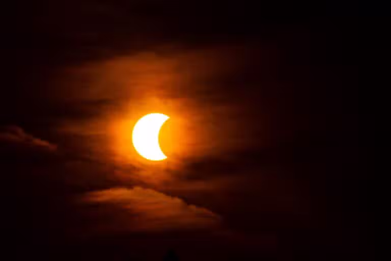 Eclipse solar
