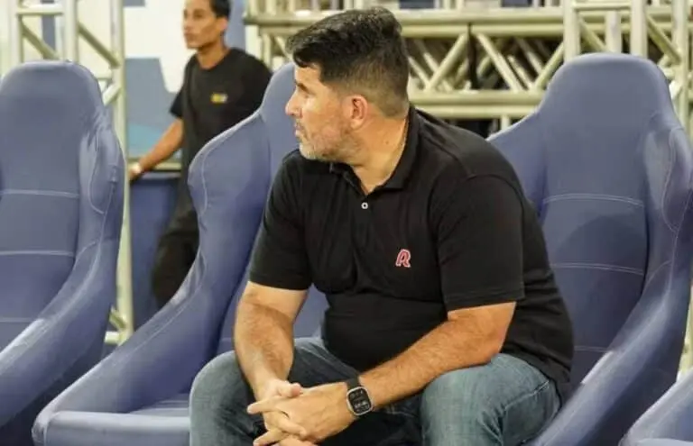 Eduardo Barroca, técnico do CRB