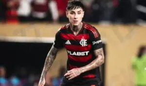 Santos monitora Erick Pulgar e mira multa de R$ 20,6 milhões no Flamengo