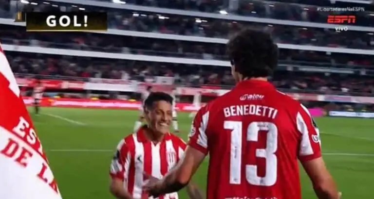Gol estudiantes