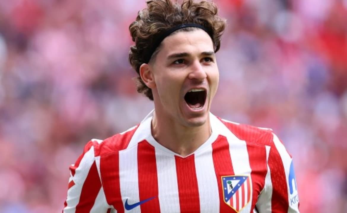Julián Álvarez rejeita proposta milionária do Atlético e aponta Barcelona como destino