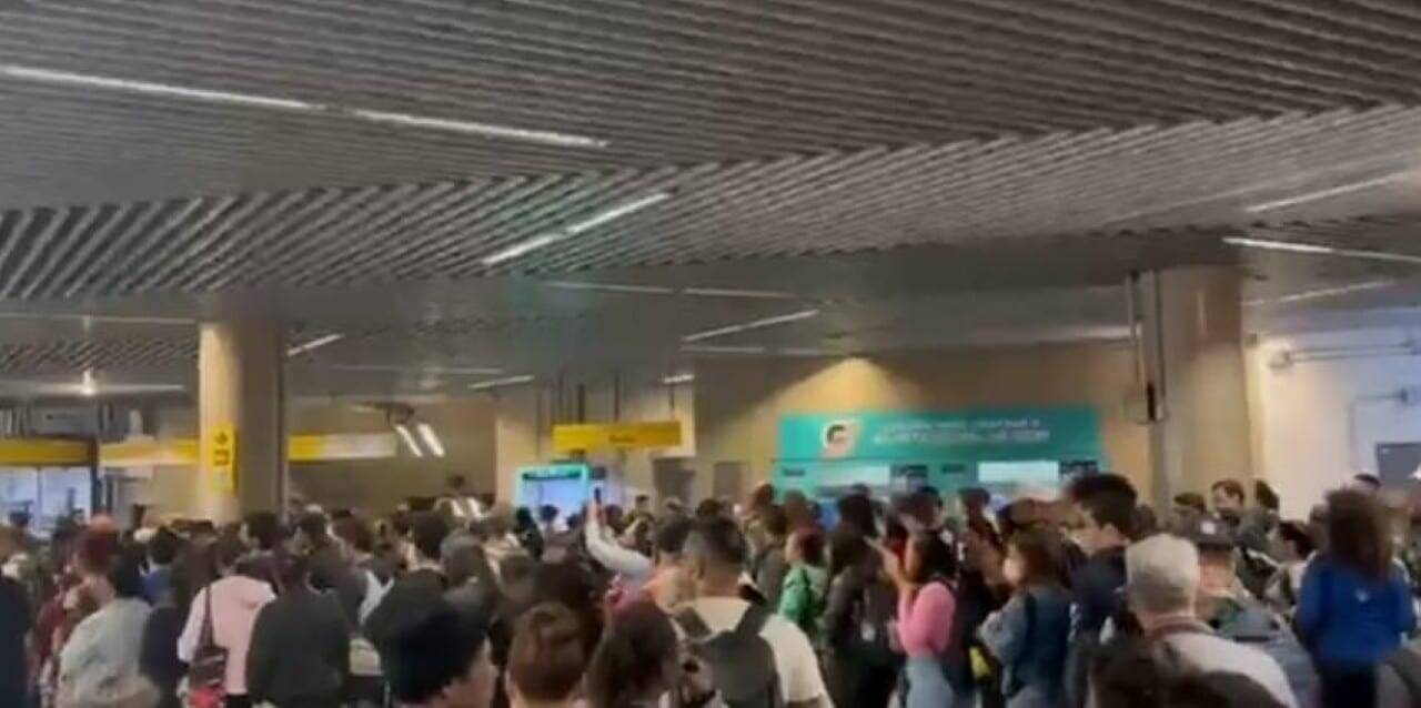 Descarrilamento na linha 4-Amarela causa interrupção parcial e mobiliza ônibus em São Paulo