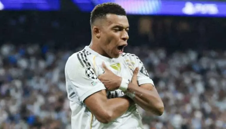 Mbappé comemora gol da virada