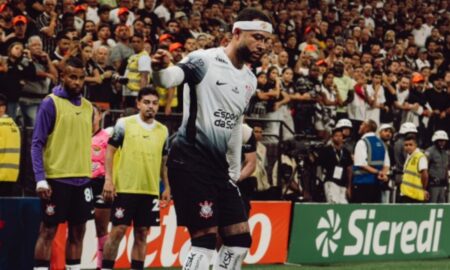 Memphis Depay Corinthians