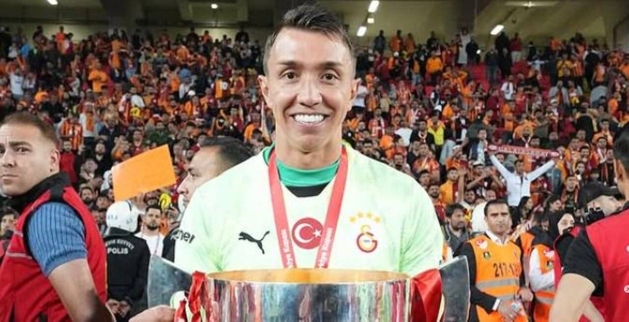 Muslera lidera Estudiantes contra Flamengo em busca de feito histórico na Libertadores