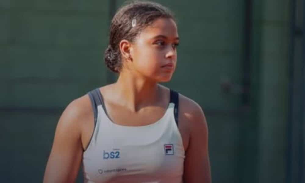 Naná Silva luta, mas é superada por Solana Sierra nas oitavas do SP Open