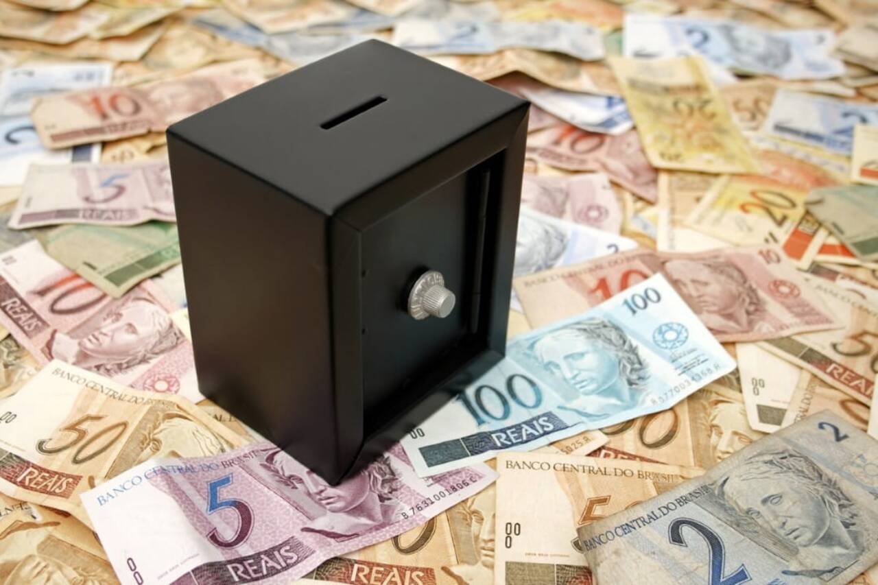 Quanto rendem R$ 10 mil no Tesouro Direto até 2050? Veja a simulação