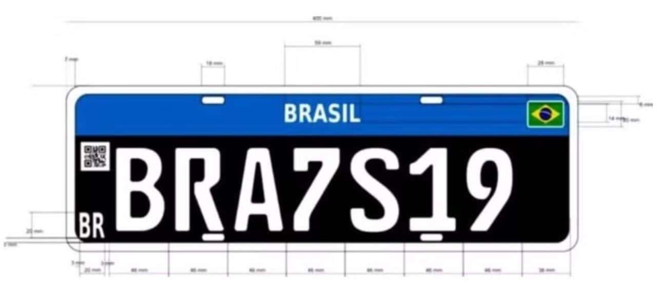 Placa preta mercosul